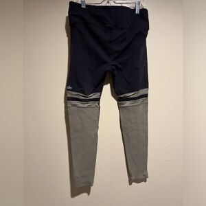 Alo Yoga High Waist 7/8 Player Leggings in Black/gold Mesh Ribbed Stretch medium